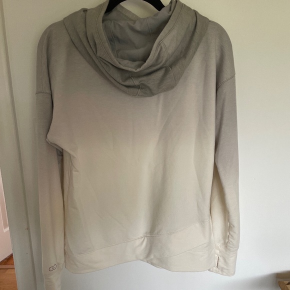 CALIA Hoodie - Picture 1 of 4